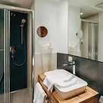 Wellnesshotel Engadin 호텔 삼나운