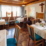 Wellnesshotel Engadin 3*