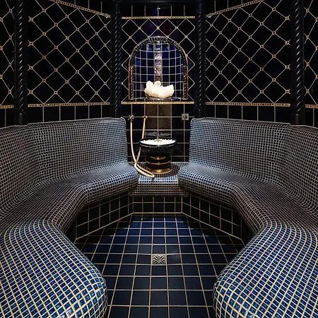 Wellnesshotel Engadin Hotell