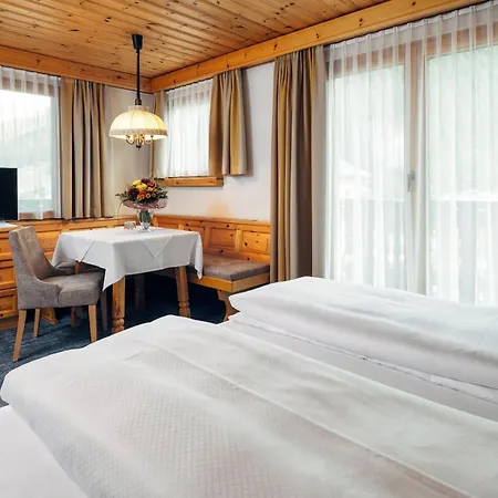 Wellnesshotel Engadin 3* Samnaun