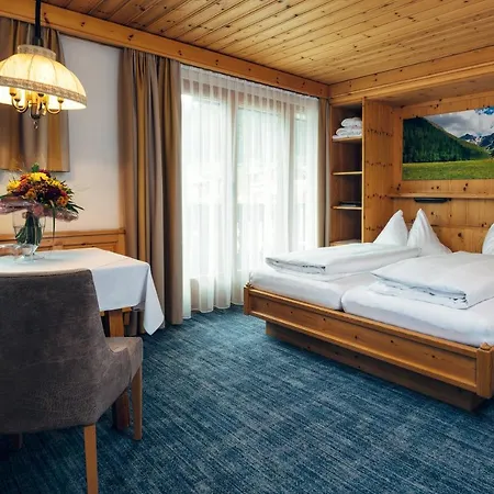 Hotel Wellnesshotel Engadin 3*