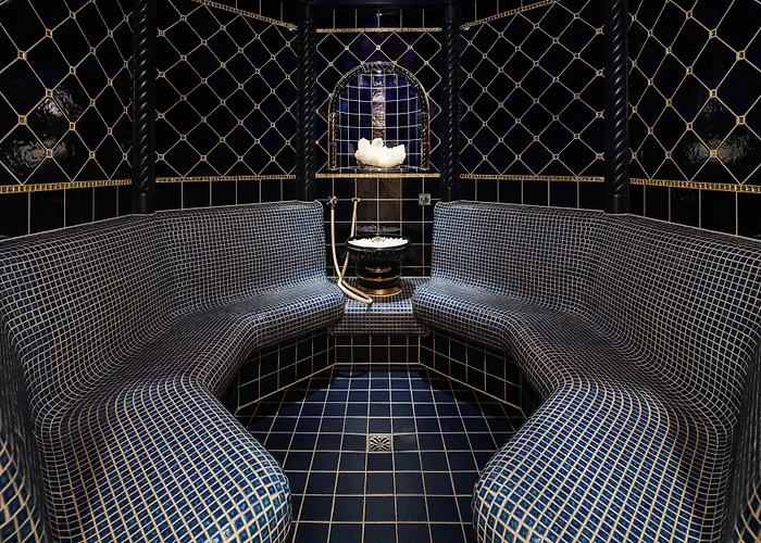 Отель Wellnesshotel Engadin Замнаун