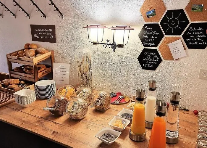 Отель Wellnesshotel Engadin 3*