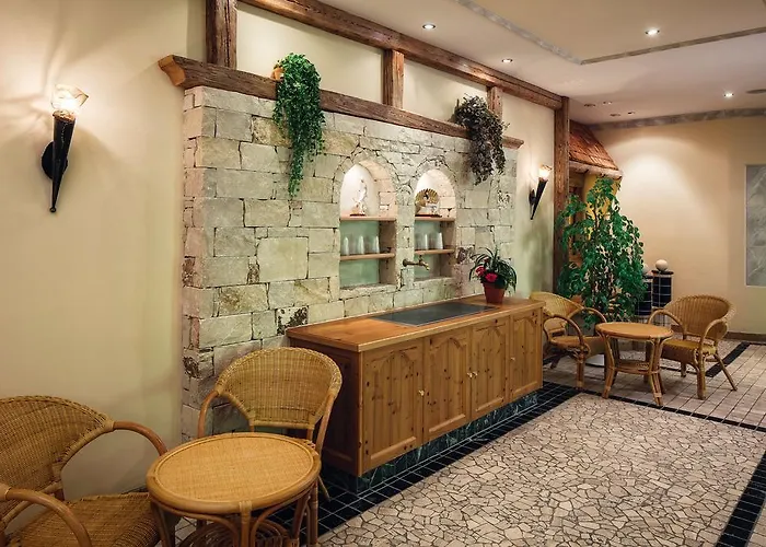 Отель Wellnesshotel Engadin Замнаун