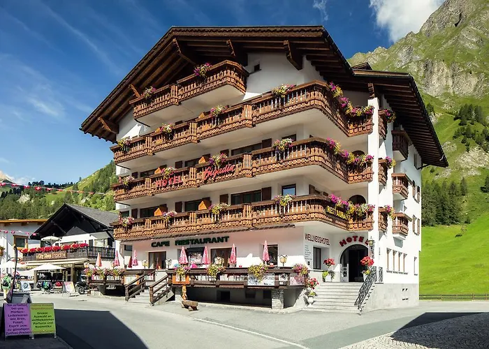 Hotel Wellnesshotel Engadin 3*